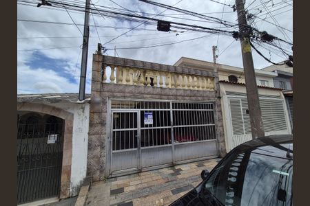 Casa à venda com 157m², 3 quartos e 2 vagasFachada