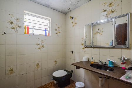 Casa à venda com 157m², 3 quartos e 2 vagasBanheiro 2