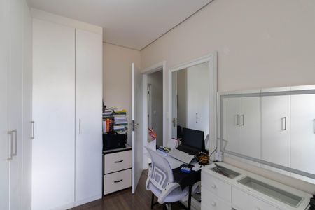 Casa de condomínio à venda com 154m², 3 quartos e 2 vagasQuarto 2