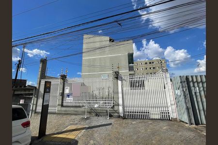 Casa de condomínio à venda com 154m², 3 quartos e 2 vagas Casa de condomínio à venda com 154m², 3 quartos e 2 vagasFachada+Placa