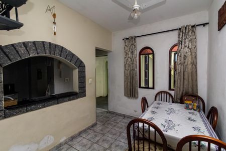 Casa à venda com 250m², 5 quartos e 2 vagas