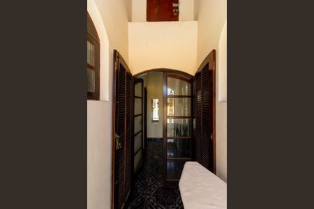 Casa à venda com 250m², 5 quartos e 2 vagas