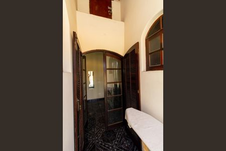 Casa à venda com 250m², 5 quartos e 2 vagas