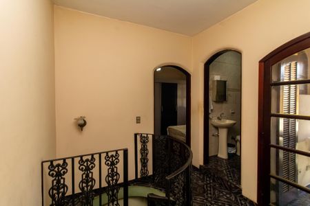 Casa à venda com 250m², 5 quartos e 2 vagas