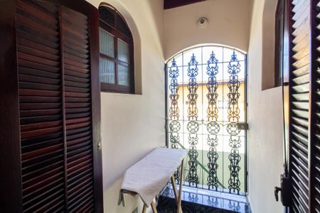 Casa à venda com 250m², 5 quartos e 2 vagas