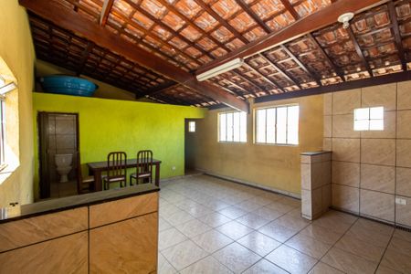 Casa à venda com 250m², 5 quartos e 2 vagas