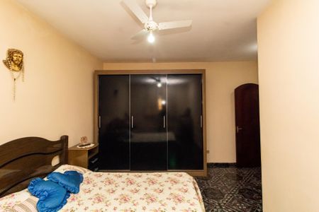 Casa à venda com 250m², 5 quartos e 2 vagas