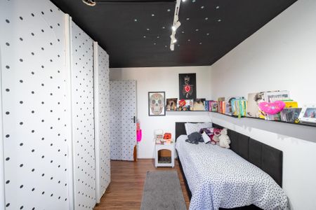 Apartamento à venda com 173m², 3 quartos e 2 vagasQuarto 3