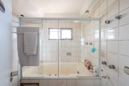 Apartamento à venda com 173m², 3 quartos e 2 vagasBanheiro da Suíte