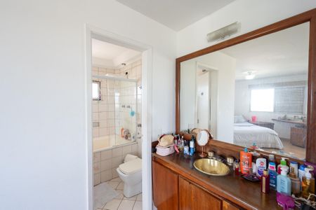 Apartamento à venda com 173m², 3 quartos e 2 vagasBanheiro da Suíte