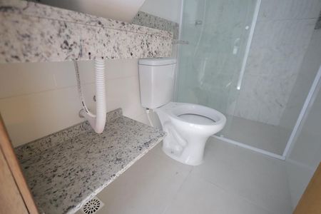 Banheiro de apartamento para alugar com 1 quarto, 36m² em Parque Jaçatuba, Santo André