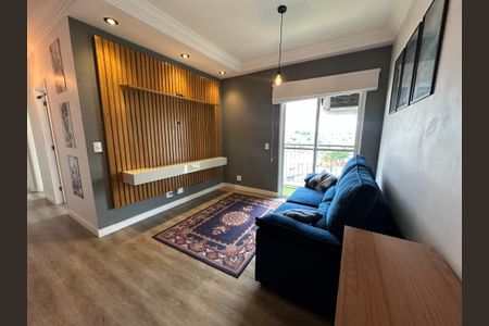 Sala de apartamento para alugar com 2 quartos, 62m² em Jardim Tupanci, Barueri