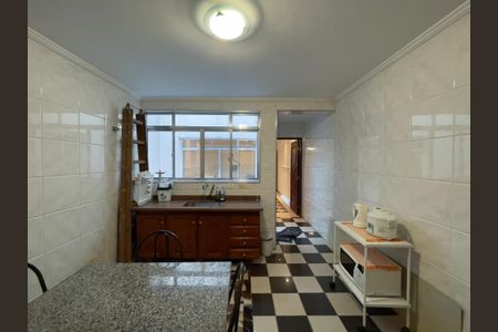 Casa à venda com 112m², 2 quartos e 1 vagaCozinha 