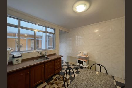 Casa à venda com 112m², 2 quartos e 1 vagaCozinha 