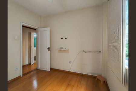 Apartamento à venda com 70m², 3 quartos e 1 vagaQuarto 2