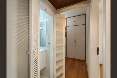 Apartamento à venda com 70m², 3 quartos e 1 vagaCorredor