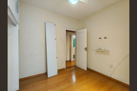 Apartamento à venda com 70m², 3 quartos e 1 vagaQuarto 2