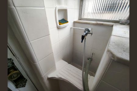 Apartamento à venda com 83m², 3 quartos e 1 vagaÁrea de Serviço