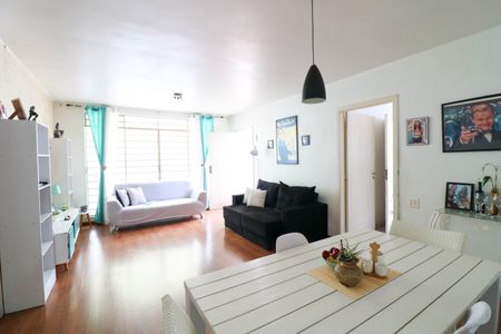 Casa à venda com 360m², 4 quartos e 4 vagasSala