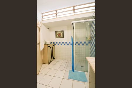 Casa à venda com 360m², 4 quartos e 4 vagasBanheiro 2