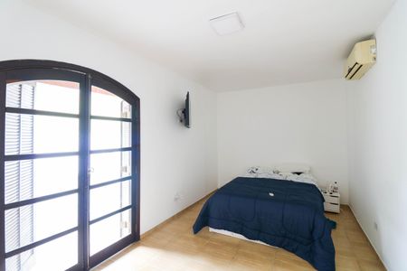 Casa à venda com 360m², 4 quartos e 4 vagasQuarto edícula