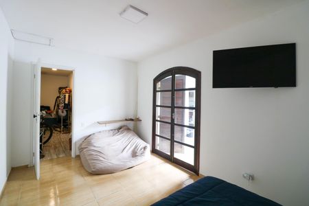 Casa à venda com 360m², 4 quartos e 4 vagasQuarto edícula