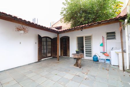 Casa à venda com 360m², 4 quartos e 4 vagasQuintal