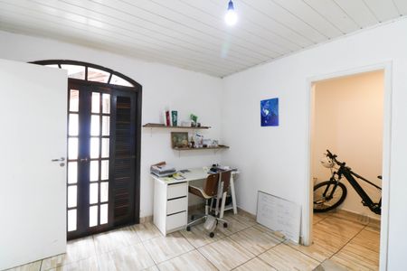 Casa à venda com 360m², 4 quartos e 4 vagasSala edícula