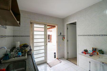 Casa à venda com 360m², 4 quartos e 4 vagasCozinha edícula
