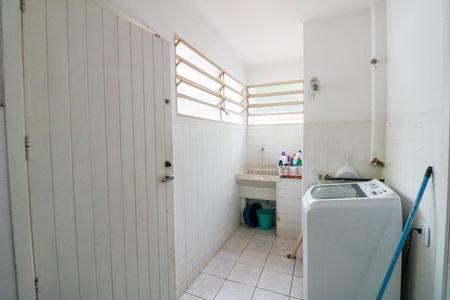 Casa à venda com 360m², 4 quartos e 4 vagasÁrea de Serviço