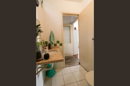 Casa à venda com 360m², 4 quartos e 4 vagasBanheiro 1