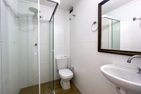 Banheiro de kitnet/studio à venda com 1 quarto, 34m² em Aclimação, São Paulo
