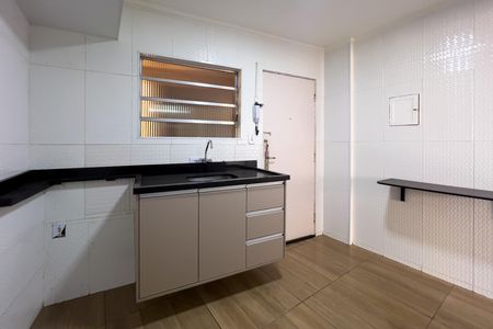 Cozinha de kitnet/studio à venda com 1 quarto, 34m² em Aclimação, São Paulo