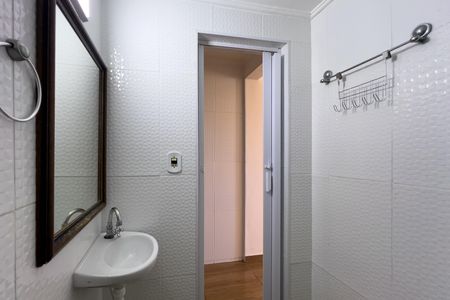 Banheiro de kitnet/studio à venda com 1 quarto, 34m² em Aclimação, São Paulo