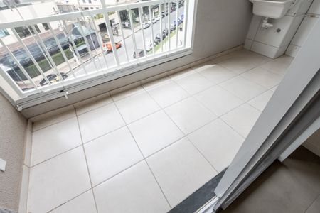 Apartamento para alugar com 42m², 2 quartos e sem vaga Apartamento para alugar com 42m², 2 quartos e sem vagaVaranda