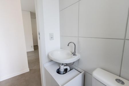Apartamento para alugar com 42m², 2 quartos e sem vaga Apartamento para alugar com 42m², 2 quartos e sem vagaBanheiro