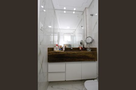 Apartamento à venda com 179m², 4 quartos e 2 vagasBanheiro da Suíte