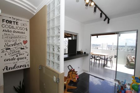 Apartamento à venda com 179m², 4 quartos e 2 vagasCobertura