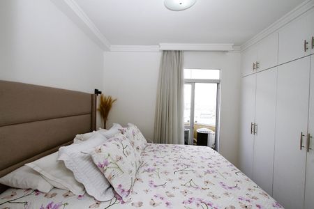 Apartamento à venda com 179m², 4 quartos e 2 vagasQuarto 3 - Suíte