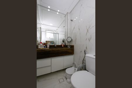 Apartamento à venda com 179m², 4 quartos e 2 vagasBanheiro da Suíte