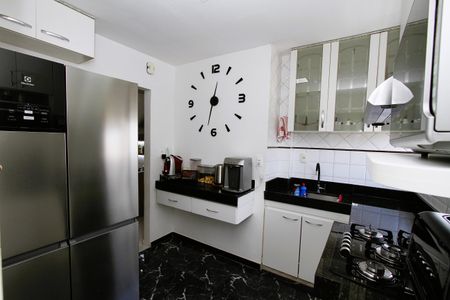 Apartamento à venda com 179m², 4 quartos e 2 vagasCozinha