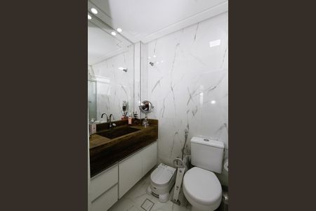 Apartamento à venda com 179m², 4 quartos e 2 vagasBanheiro da Suíte