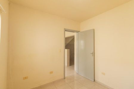 Quarto de kitnet/studio para alugar com 1 quarto, 40m² em Novo Mundo, Curitiba