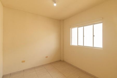 Quarto de kitnet/studio para alugar com 1 quarto, 40m² em Novo Mundo, Curitiba