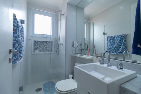 Apartamento à venda com 102m², 3 quartos e 2 vagas Apartamento à venda com 102m², 3 quartos e 2 vagasBanheiro Social