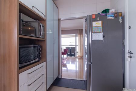 Apartamento à venda com 102m², 3 quartos e 2 vagas Apartamento à venda com 102m², 3 quartos e 2 vagasCozinha