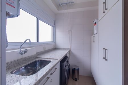 Apartamento à venda com 102m², 3 quartos e 2 vagas Apartamento à venda com 102m², 3 quartos e 2 vagasÁrea de Serviço