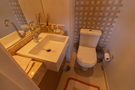 Apartamento à venda com 102m², 3 quartos e 2 vagas Apartamento à venda com 102m², 3 quartos e 2 vagasLavabo