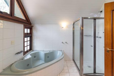 Casa à venda com 300m², 4 quartos e 2 vagasBanheiro Suíte