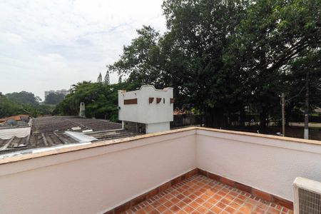 Casa à venda com 300m², 4 quartos e 2 vagasQuarto 1 - Suíte Varanda
